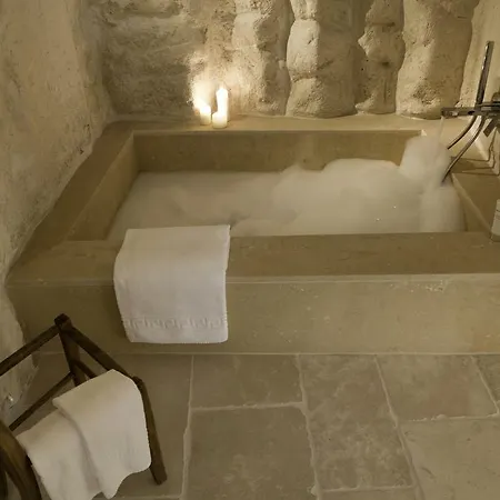 Corte San Pietro فندق 4*