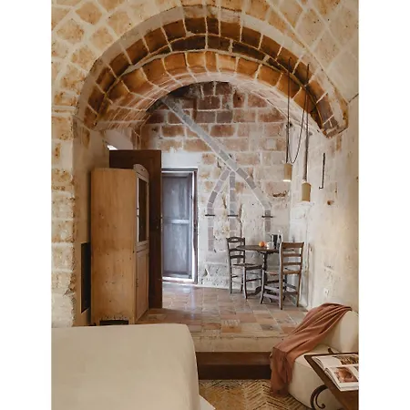 Corte San Pietro فندق