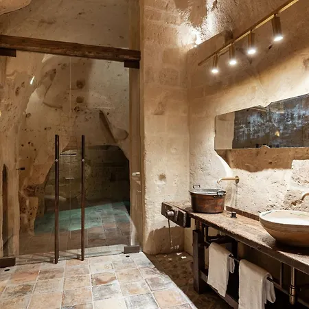 Corte San Pietro 4* Matera