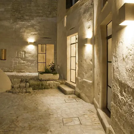 Corte San Pietro فندق ماتيرا