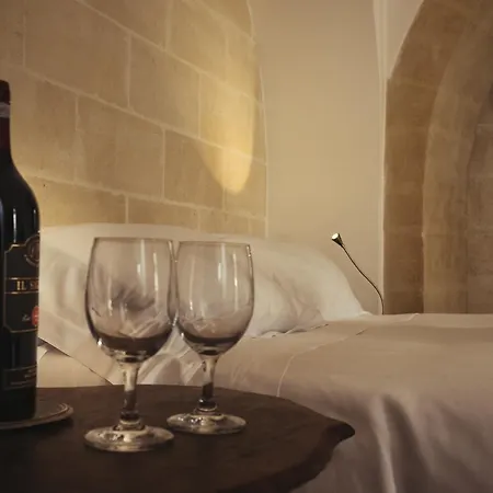 Corte San Pietro 4* ماتيرا
