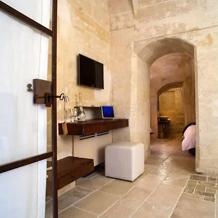 Corte San Pietro فندق ماتيرا